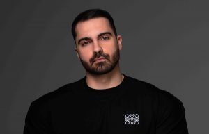 B850B389-569B-4BB3-A5B2-62673DDBEC46